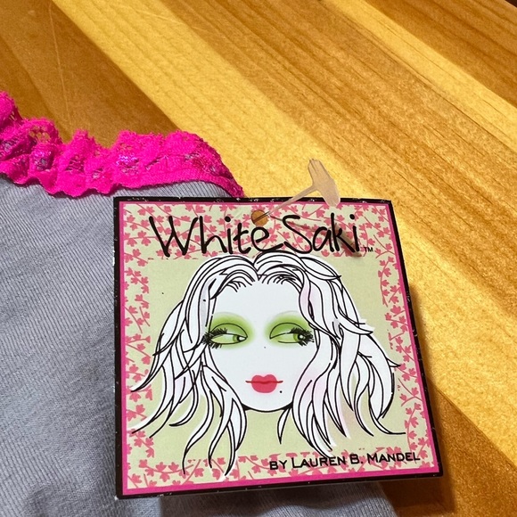 NWT!! Free with any purchase! Set of 2 White Saki by Lauren B. Mandel Lacey Bras - Picture 4 of 11